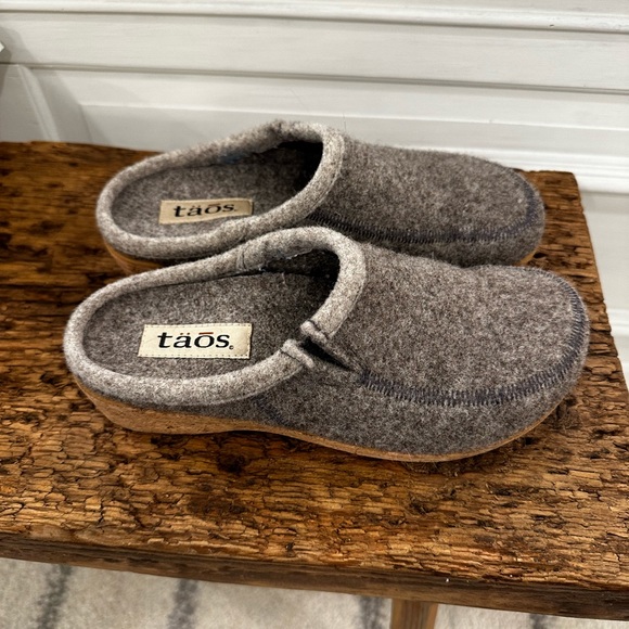 Women’s Taos shoes size 37 - Picture 3 of 4